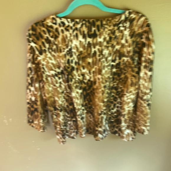 WOMEN'S PEITE PXL ANIMAL PRINT TOP RUBY RD - Picture 5 of 5